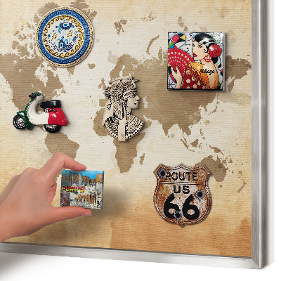 Tableau magnétique décoratif avec cadre argenté Carte du monde
