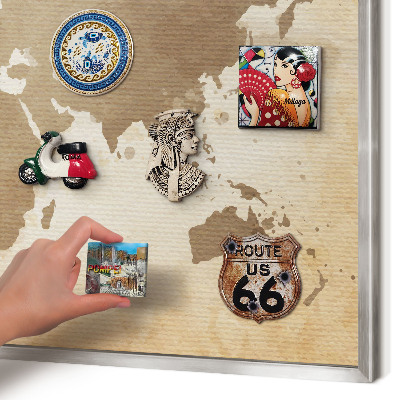 Tableau magnétique décoratif avec cadre argenté Carte du monde