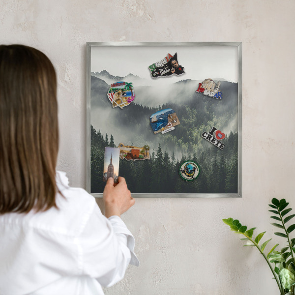Tableau pour collection d'aimants cadre argenté Montagnes vertes