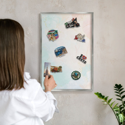 Tableau magnétique décoratif avec cadre argenté Élégance pastel