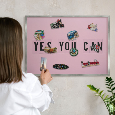 Tableau magnétique décoratif avec cadre argenté De la motivation au quotidien