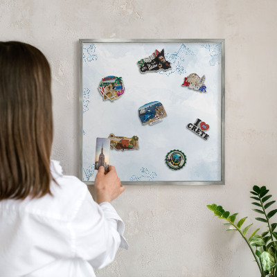 Tableau magnétique décoratif avec cadre argenté Élégance florale