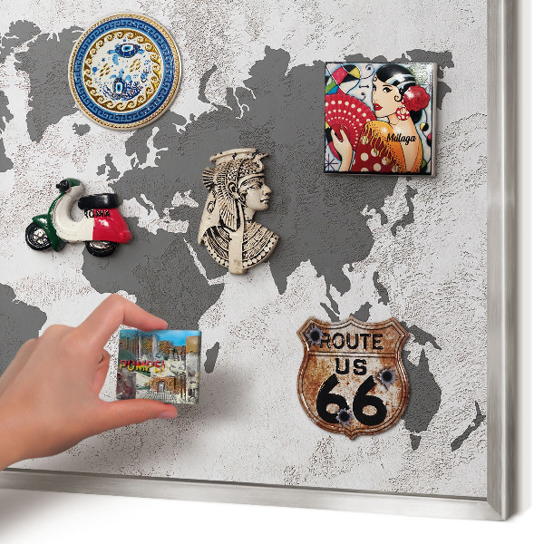 Tableau magnétique décoratif avec cadre argenté Carte du monde