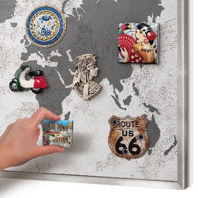 Tableau magnétique décoratif avec cadre argenté Carte du monde