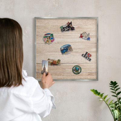 Tableau pour collection d'aimants cadre argenté Planches de bois