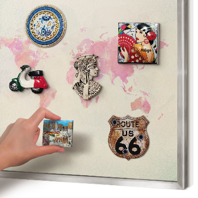 Tableau magnétique décoratif avec cadre argenté Carte du monde