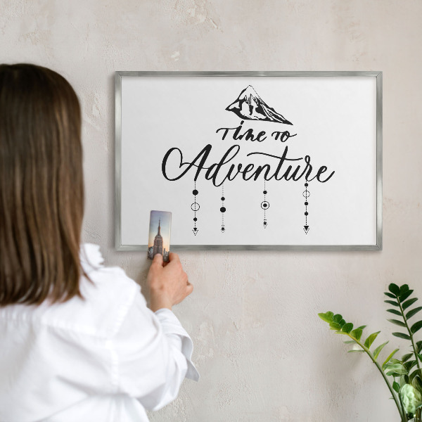 Tableau magnétique décoratif avec cadre argenté Aventure en montagne