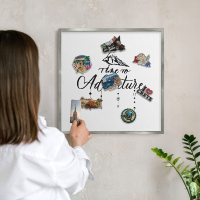 Tableau magnétique décoratif avec cadre argenté Aventure en montagne