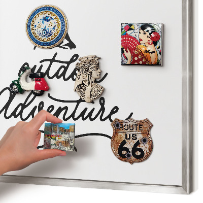 Tableau magnétique décoratif avec cadre argenté Aventure en montagne