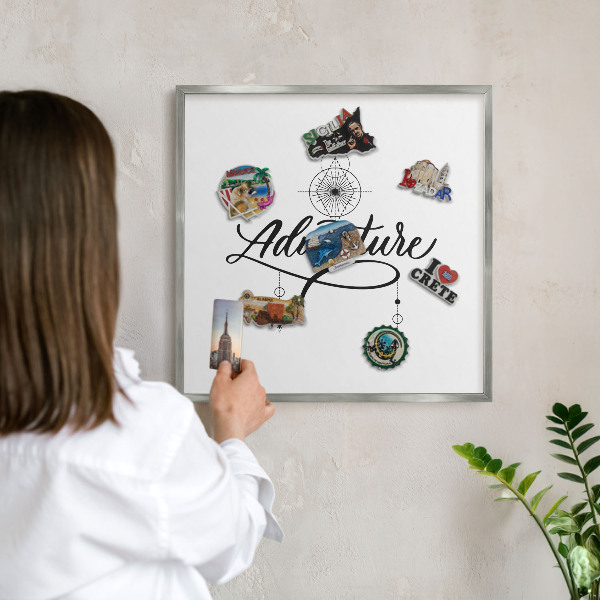 Tableau magnétique décoratif avec cadre argenté Aventure typographique