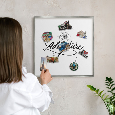 Tableau magnétique décoratif avec cadre argenté Aventure typographique