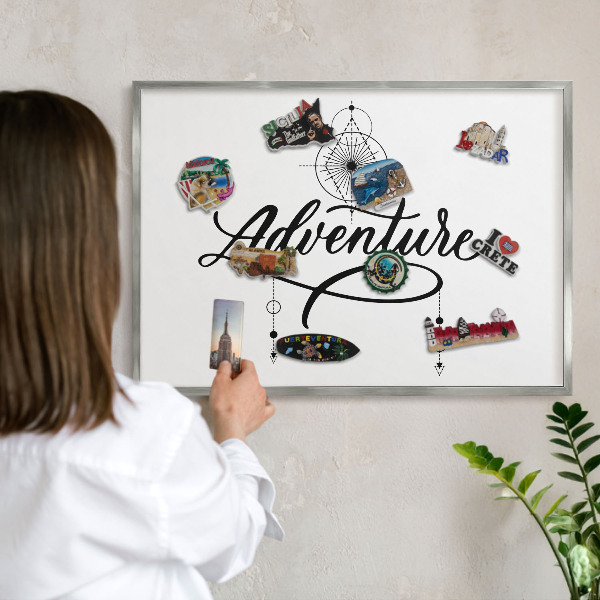 Tableau magnétique décoratif avec cadre argenté Aventure typographique