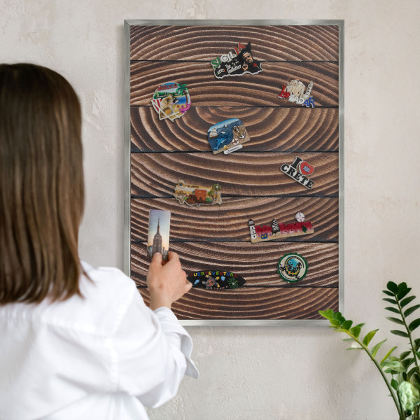 Tableau pour collection d'aimants cadre argenté Structure en bois