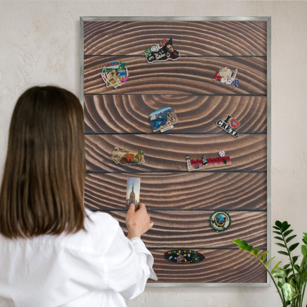 Tableau pour collection d'aimants cadre argenté Structure en bois