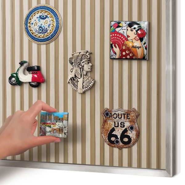 Tableau pour collection d'aimants cadre argenté Lattes de bois