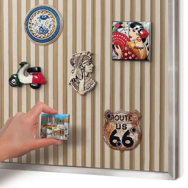 Tableau pour collection d'aimants cadre argenté Lattes de bois