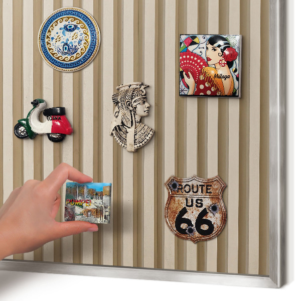 Tableau pour collection d'aimants cadre argenté Lattes de bois