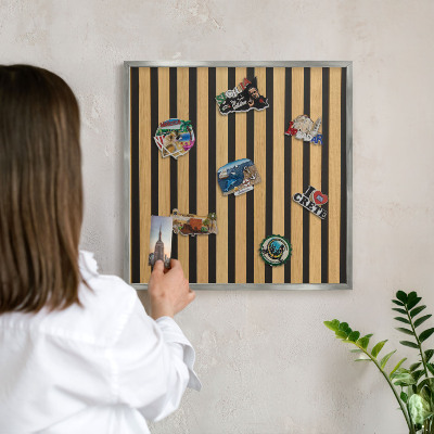 Tableau magnétique décoratif avec cadre argenté Rythmes en bois