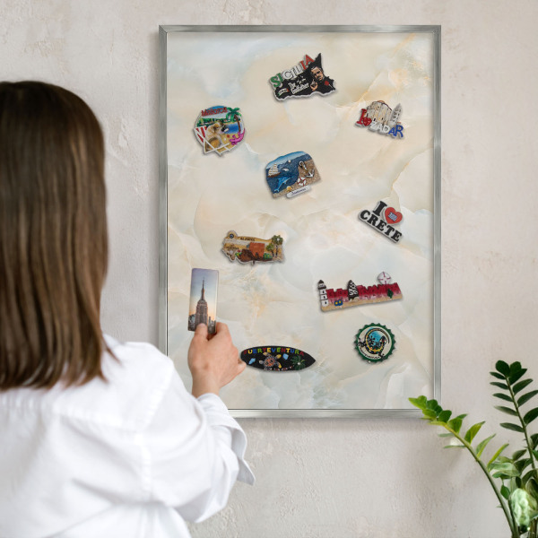 Tableau magnétique décoratif avec cadre argenté Élégance subtile