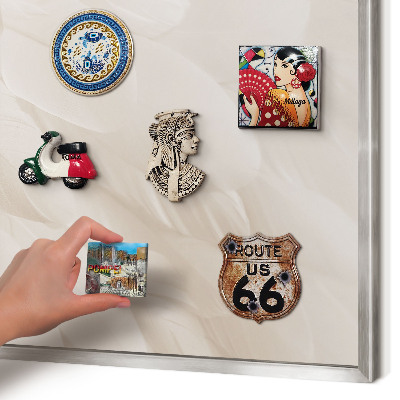 Tableau magnétique décoratif avec cadre argenté Plumes crème