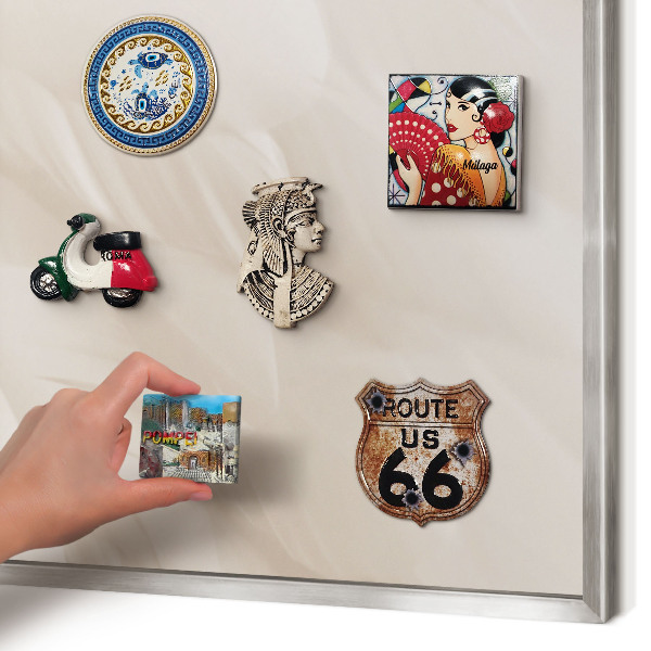 Tableau magnétique décoratif avec cadre argenté Plumes crème