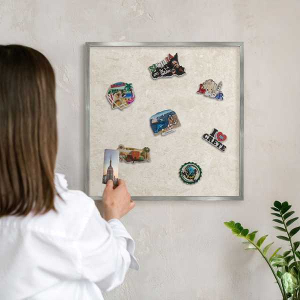 Tableau magnétique décoratif avec cadre argenté Élégance crémeuse