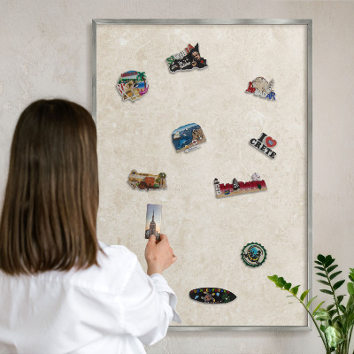 Tableau magnétique décoratif avec cadre argenté Élégance crémeuse