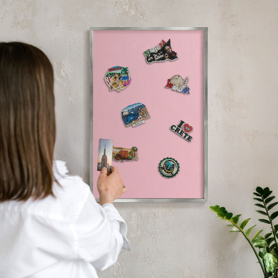 Tableau magnétique décoratif avec cadre argenté Rose clair