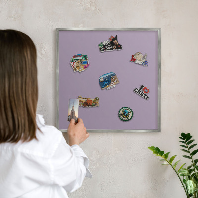 Tableau magnétique décoratif avec cadre argenté Lilas violet