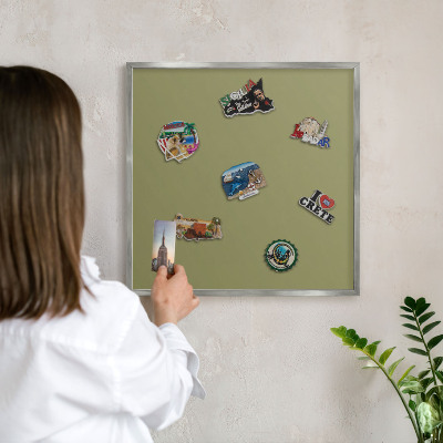 Tableau magnétique décoratif avec cadre argenté Herbe verte