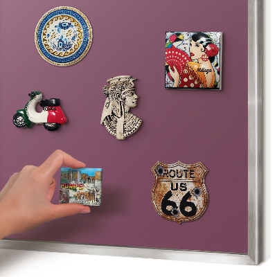 Tableau magnétique décoratif avec cadre argenté Couleur violette