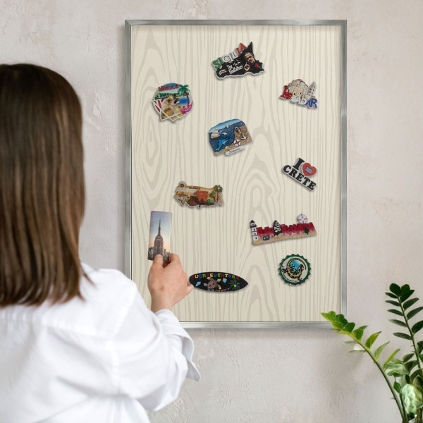 Tableau pour collection d'aimants cadre argenté Anneaux en bois