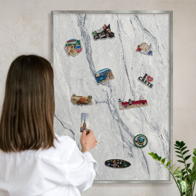 Tableau pour collection d'aimants cadre argenté Élégance grise