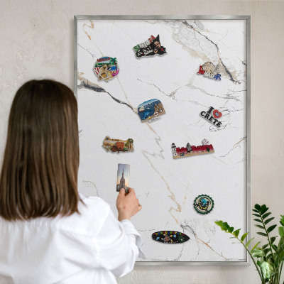 Tableau pour collection d'aimants cadre argenté Élégance moderne
