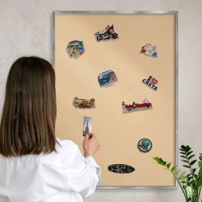 Tableau magnétique décoratif avec cadre argenté Harmonie crémeuse