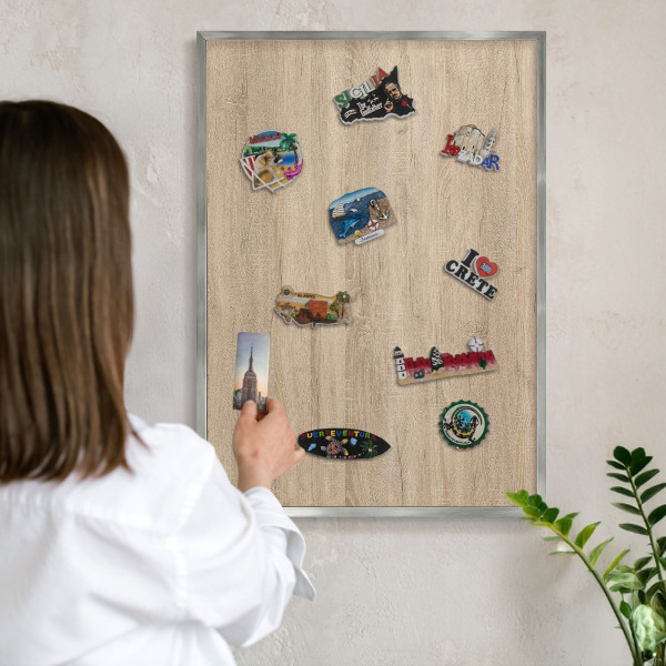 Tableau pour collection d'aimants cadre argenté Fond en bois