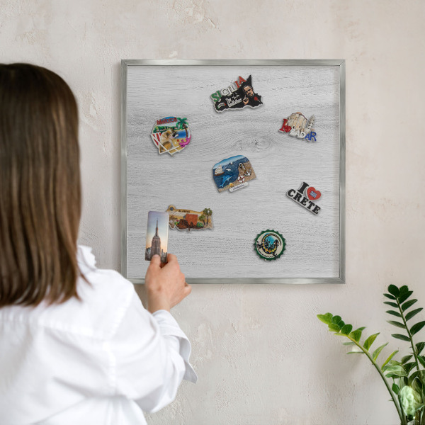 Tableau pour collection d'aimants cadre argenté Structure en bois
