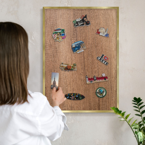 Tableau magnétique avec cadre de couleur dorée Texture du bois