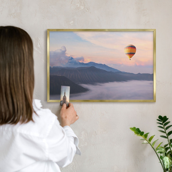 Tableau magnétique avec cadre de couleur dorée Voyage dans le ciel