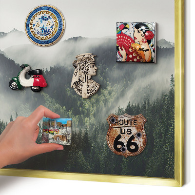 Tableau pour aimants cadre doré Montagnes vertes