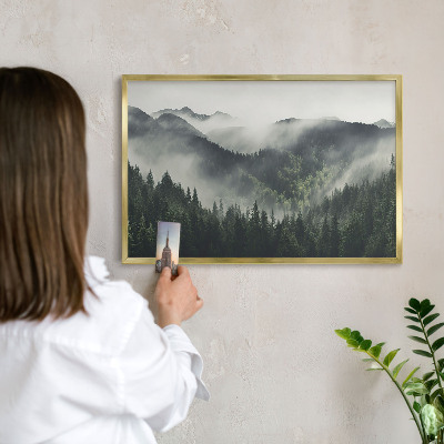 Tableau pour aimants cadre doré Montagnes vertes