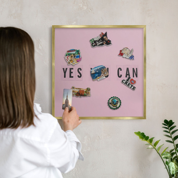 Tableau magnétique avec cadre de couleur dorée De la motivation au quotidien