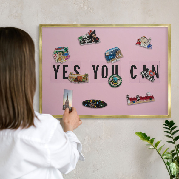 Tableau magnétique avec cadre de couleur dorée De la motivation au quotidien