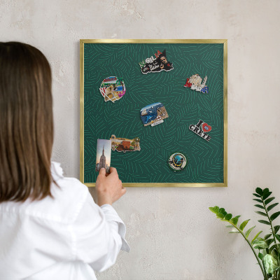 Tableau magnétique avec cadre de couleur dorée Feuilles vertes