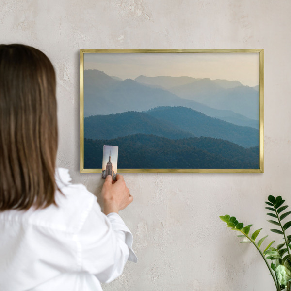 Tableau magnétique avec cadre de couleur dorée Vues sur la montagne
