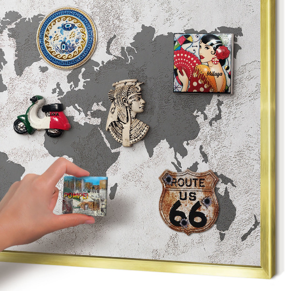 Tableau magnétique avec cadre de couleur dorée Carte du monde