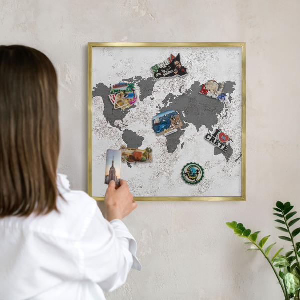 Tableau magnétique avec cadre de couleur dorée Carte du monde