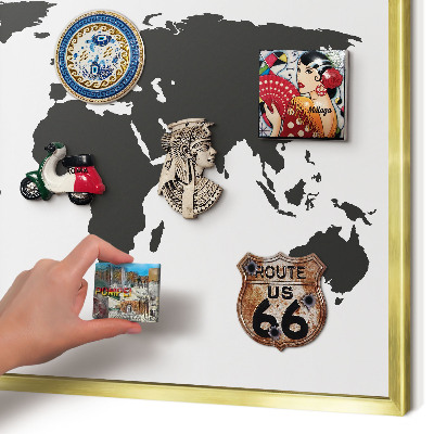 Tableau magnétique avec cadre de couleur dorée Carte du monde