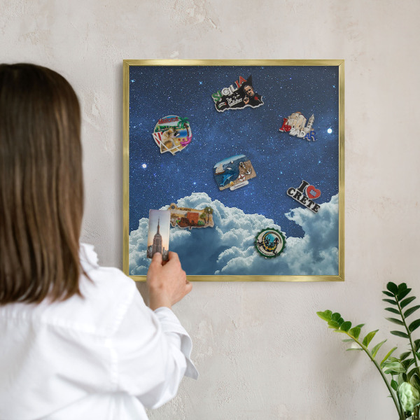Tableau magnétique avec cadre de couleur dorée Nuit cosmique
