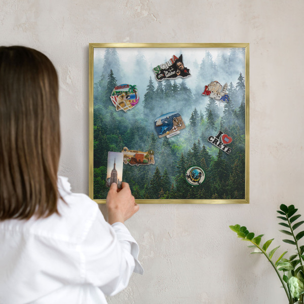 Tableau magnétique avec cadre de couleur dorée Forêt mystérieuse